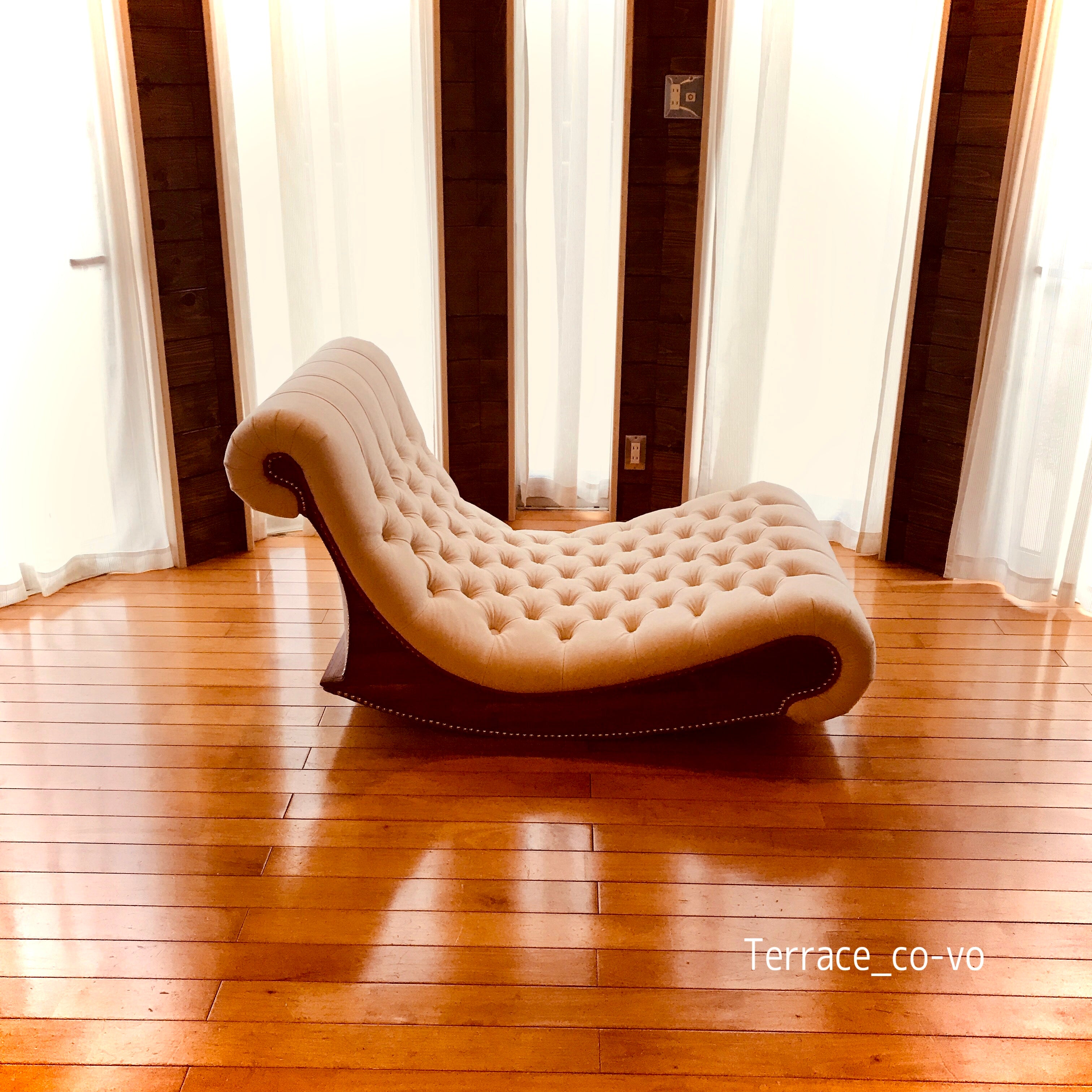 ロッキングソファ 一人掛け｜Queen’s Sofa（受注制作）