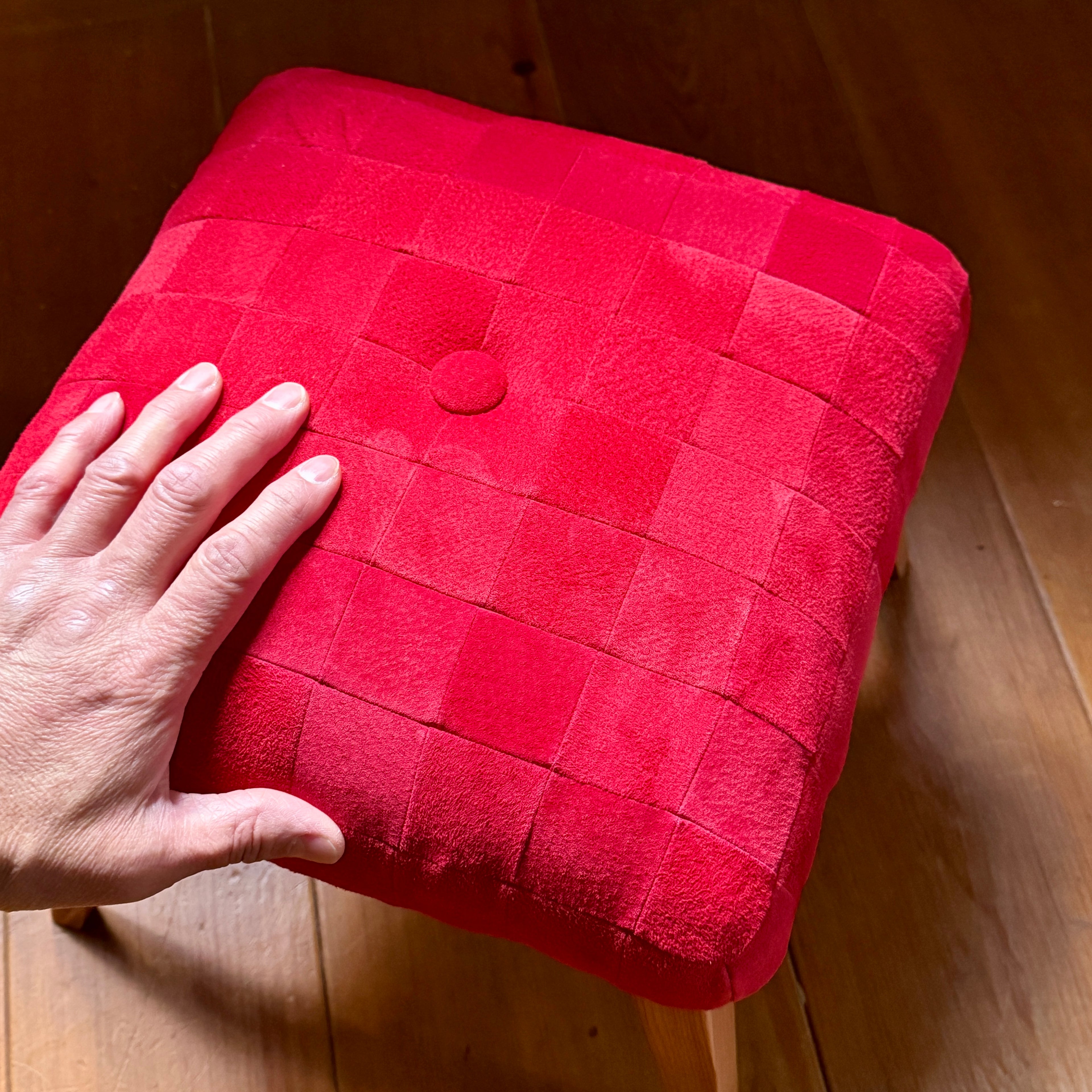 GRID | Red Suede Stool ~レッドスエード スツール~