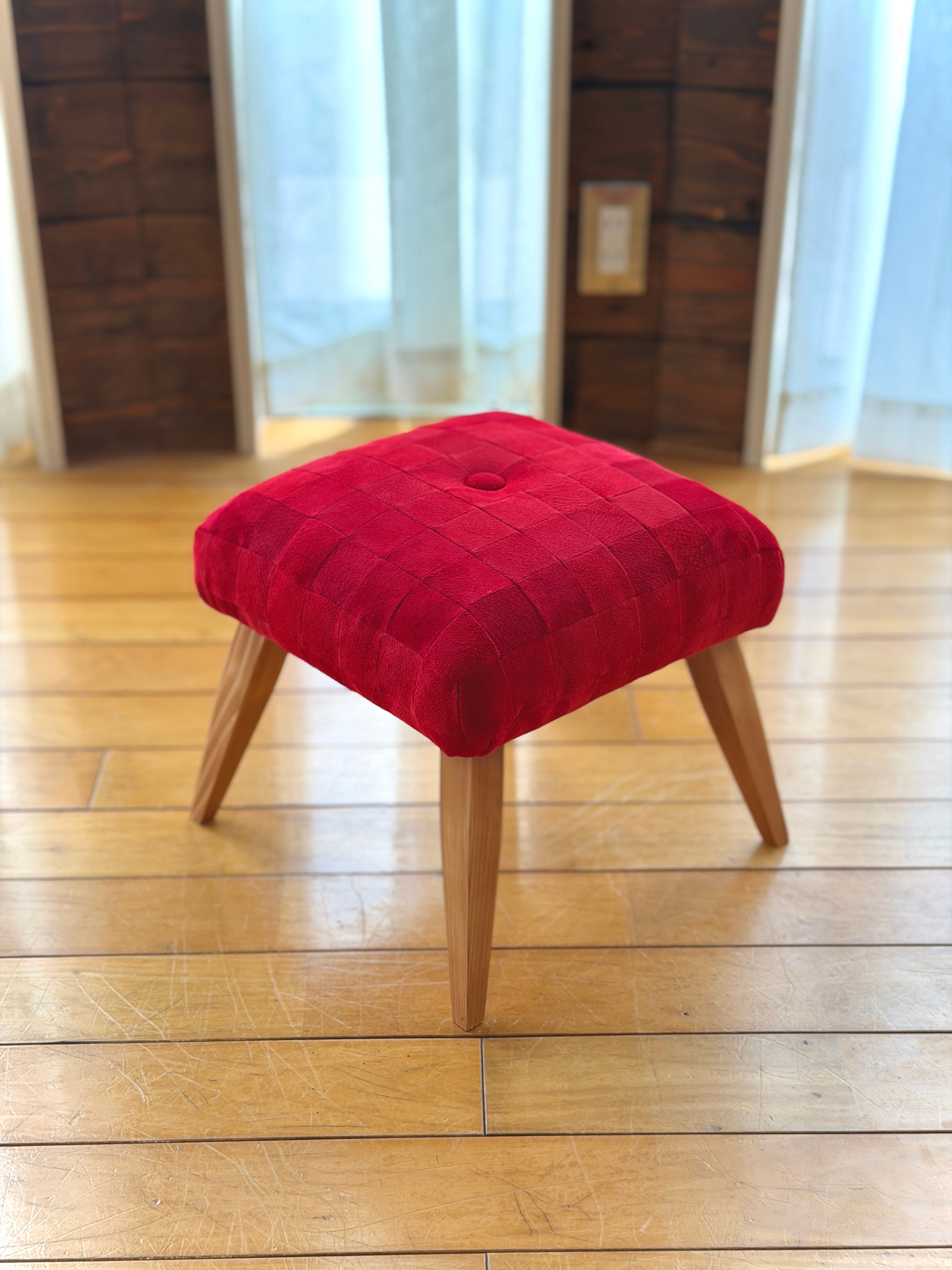 GRID | Red Suede Stool ~レッドスエード スツール~ – Terrace_co-vo